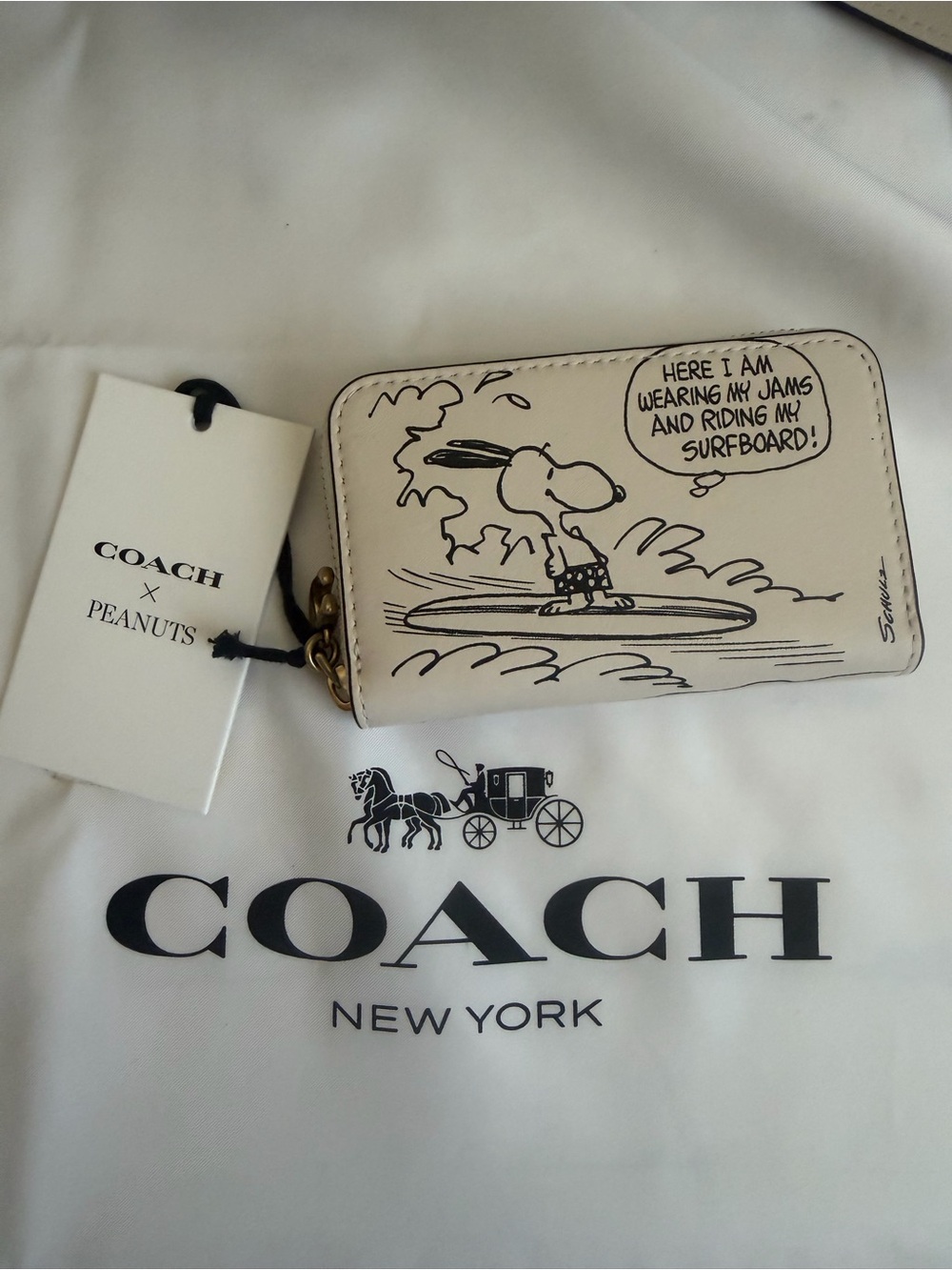 NWT Coach X Peanuts Cream Snoopy Zip Card Case Wallet  HTF